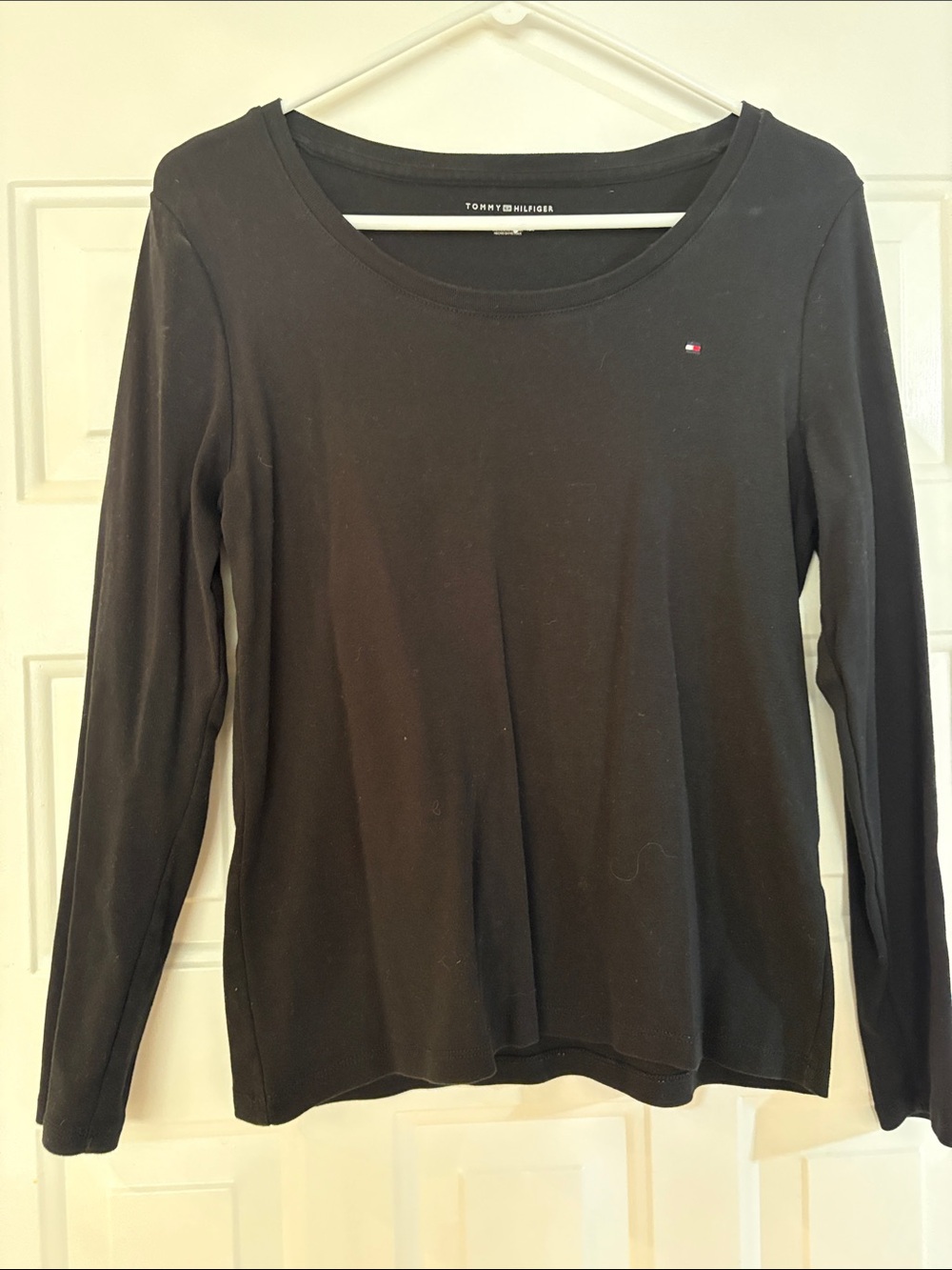 Tommy Hilfiger Black Long-Sleeve Scoop Neck Top with Flag Logo